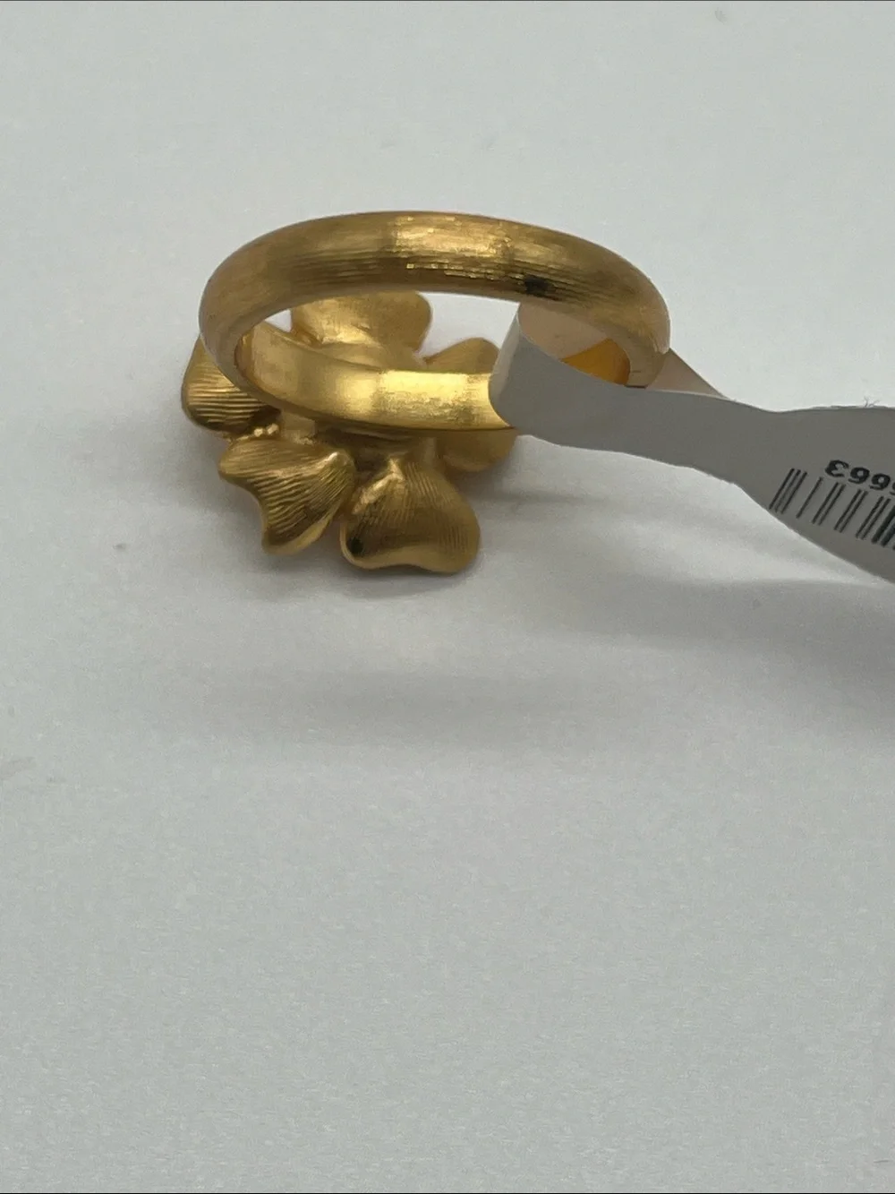 Brighton Everbloom glass pearl ring. Size 9. Gold plated.